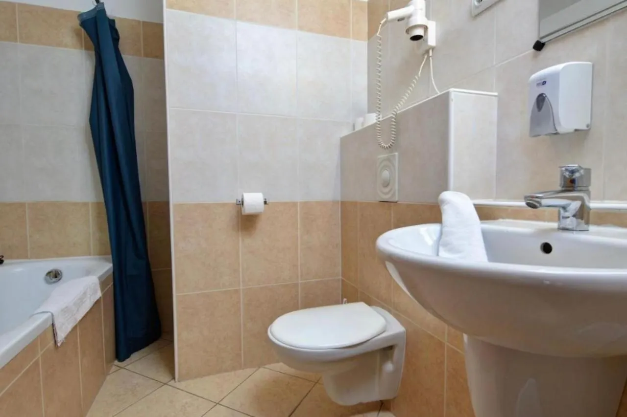 Apartament Studio Inn, Monza Hospital, National Arena, Monza Hospital, Late Check-Out Available Bucureşti